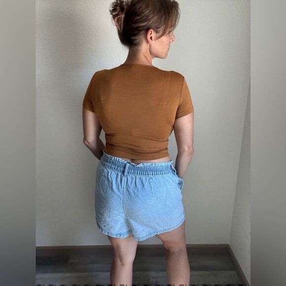 Deep V Surplice Crop Top Medium Amber Caramel Going Out - Picture 5 of 10